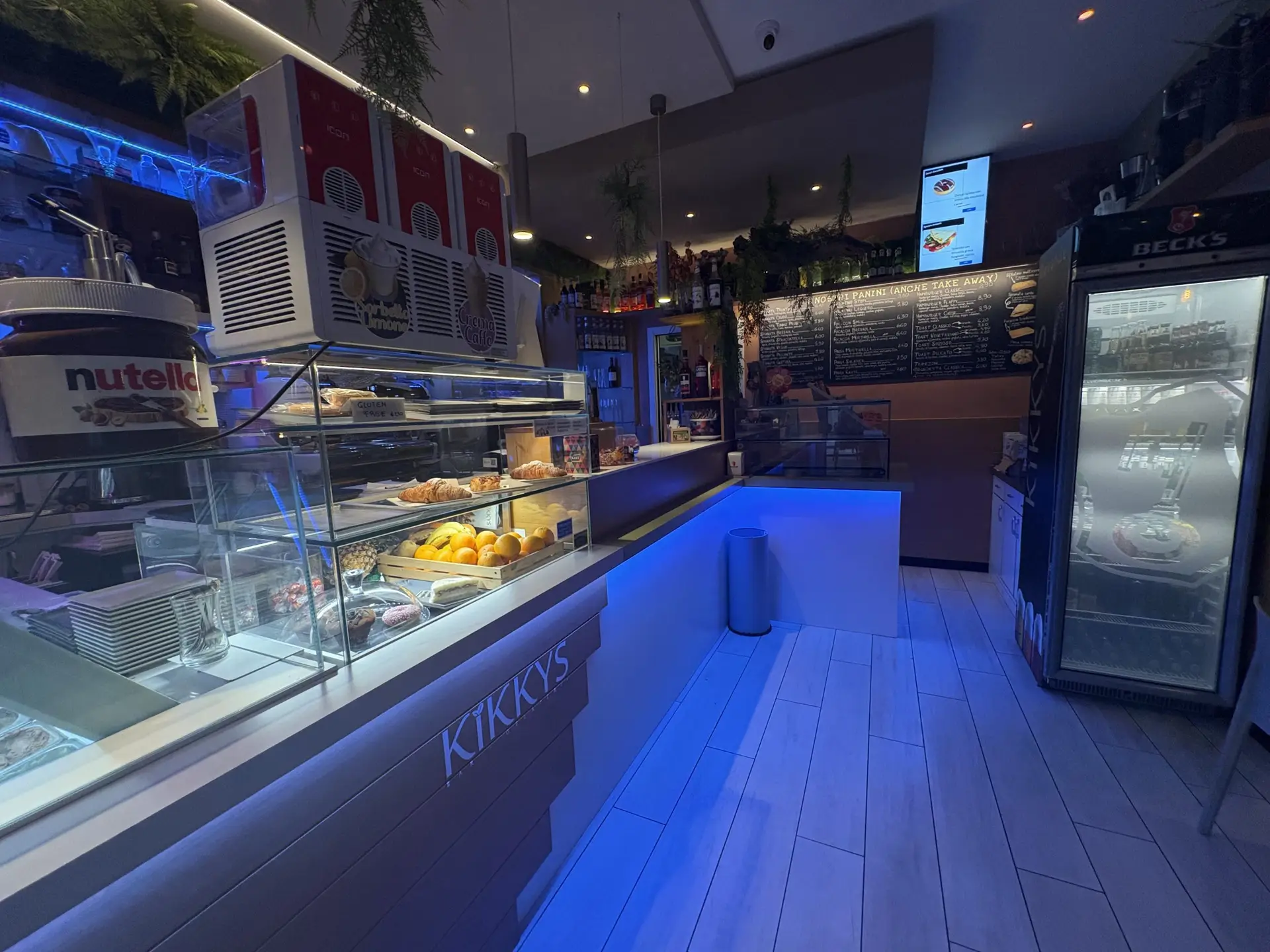 AFFITTASI BAR IN CENTRO TRENTO