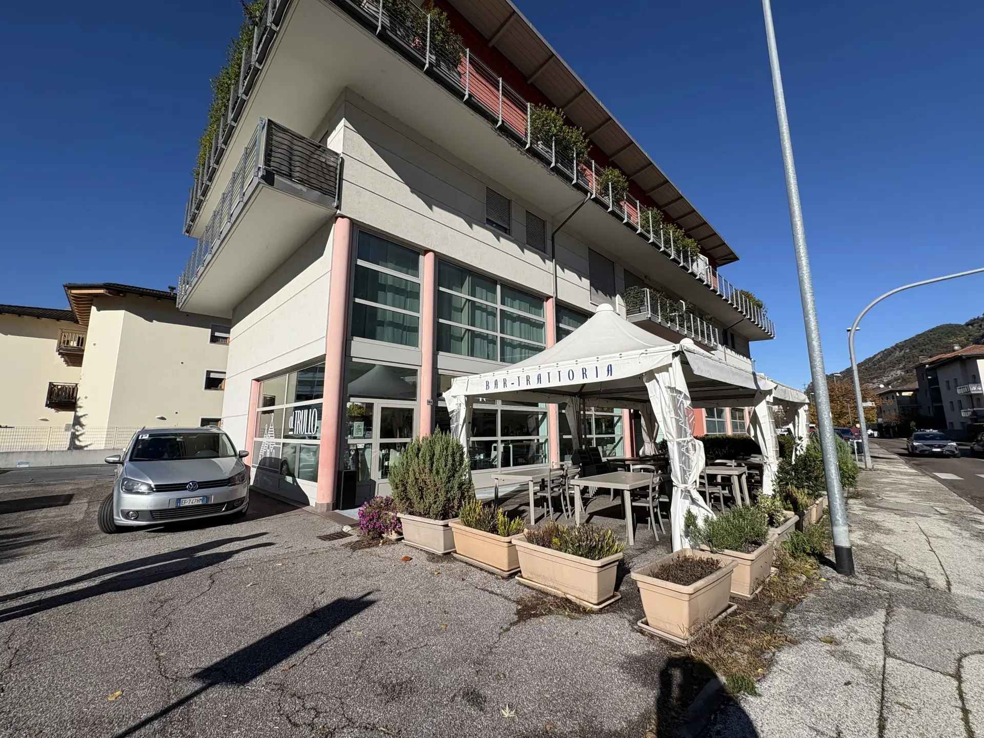 CEDESI MURA E ATTIVITA’ DI RISTORANTE BAR AI SOLTERI