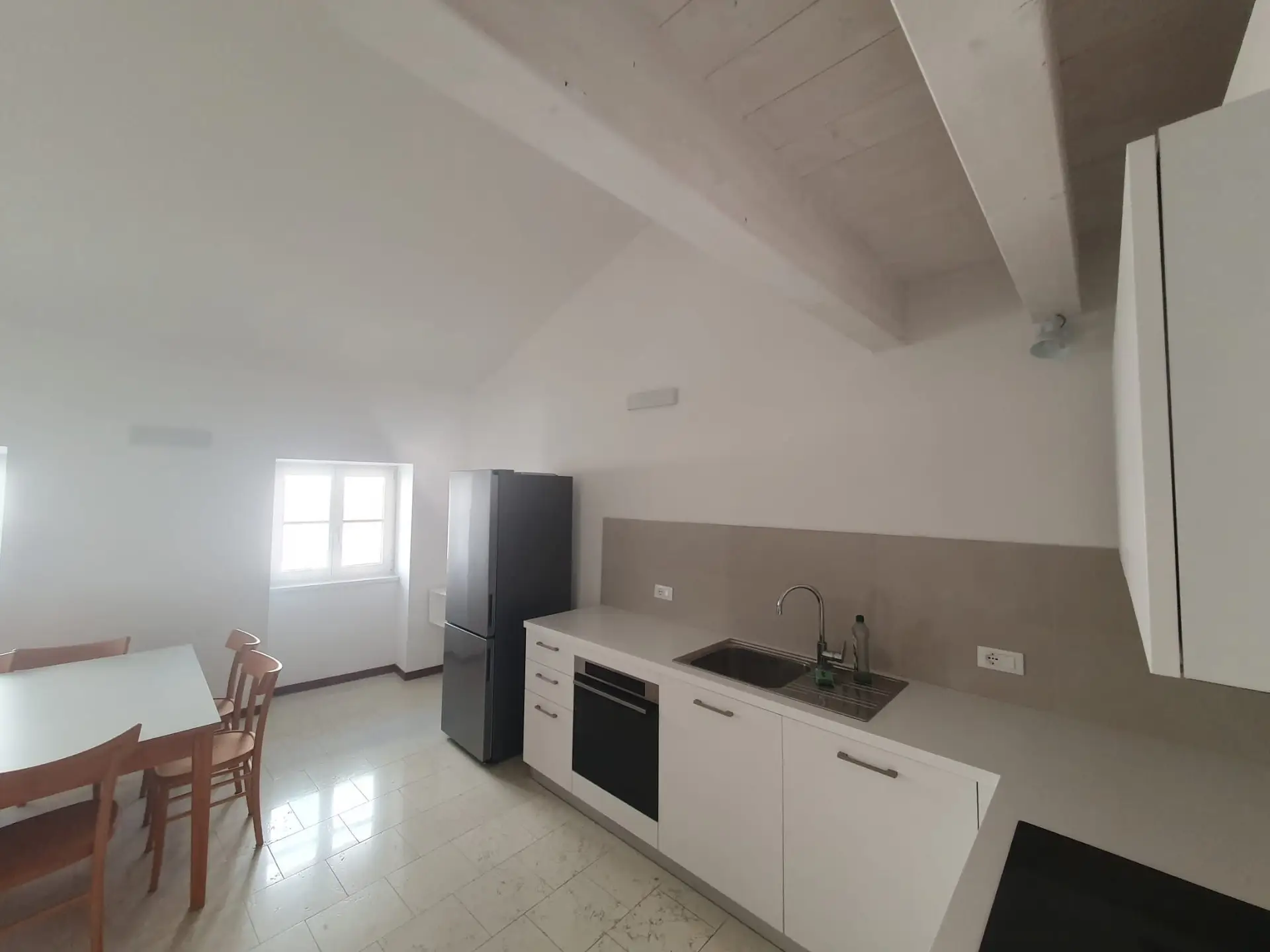 AFFITTASI APPARTAMENTO 3 CAMERE IN SANTA MARIA