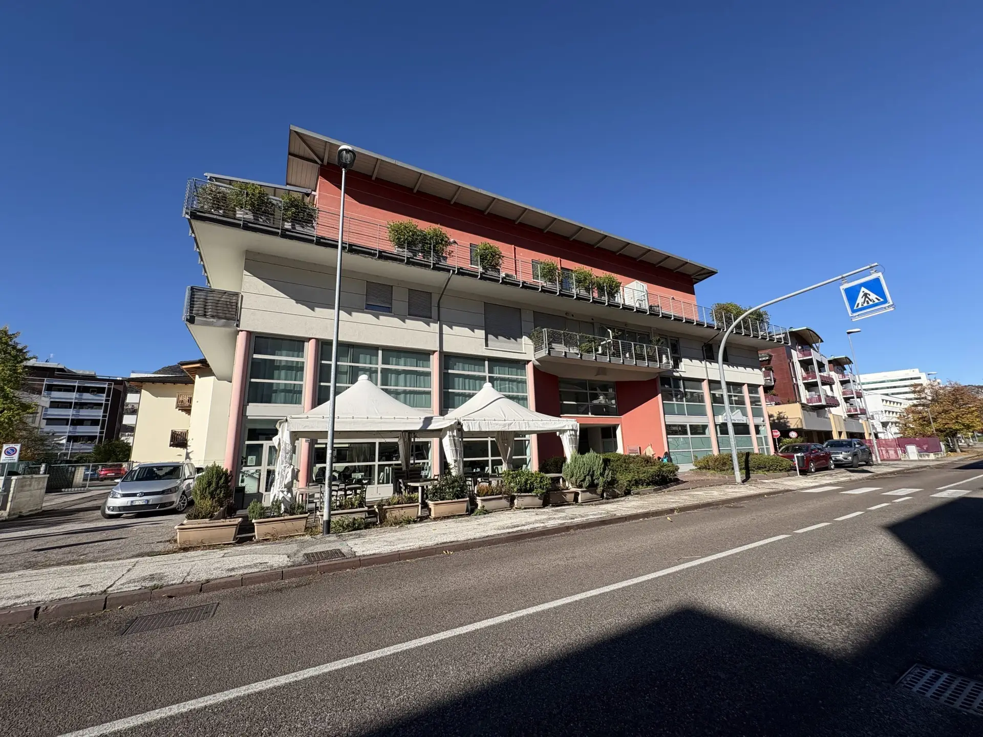 CEDESI MURA E ATTIVITA’ DI RISTORANTE BAR AI SOLTERI