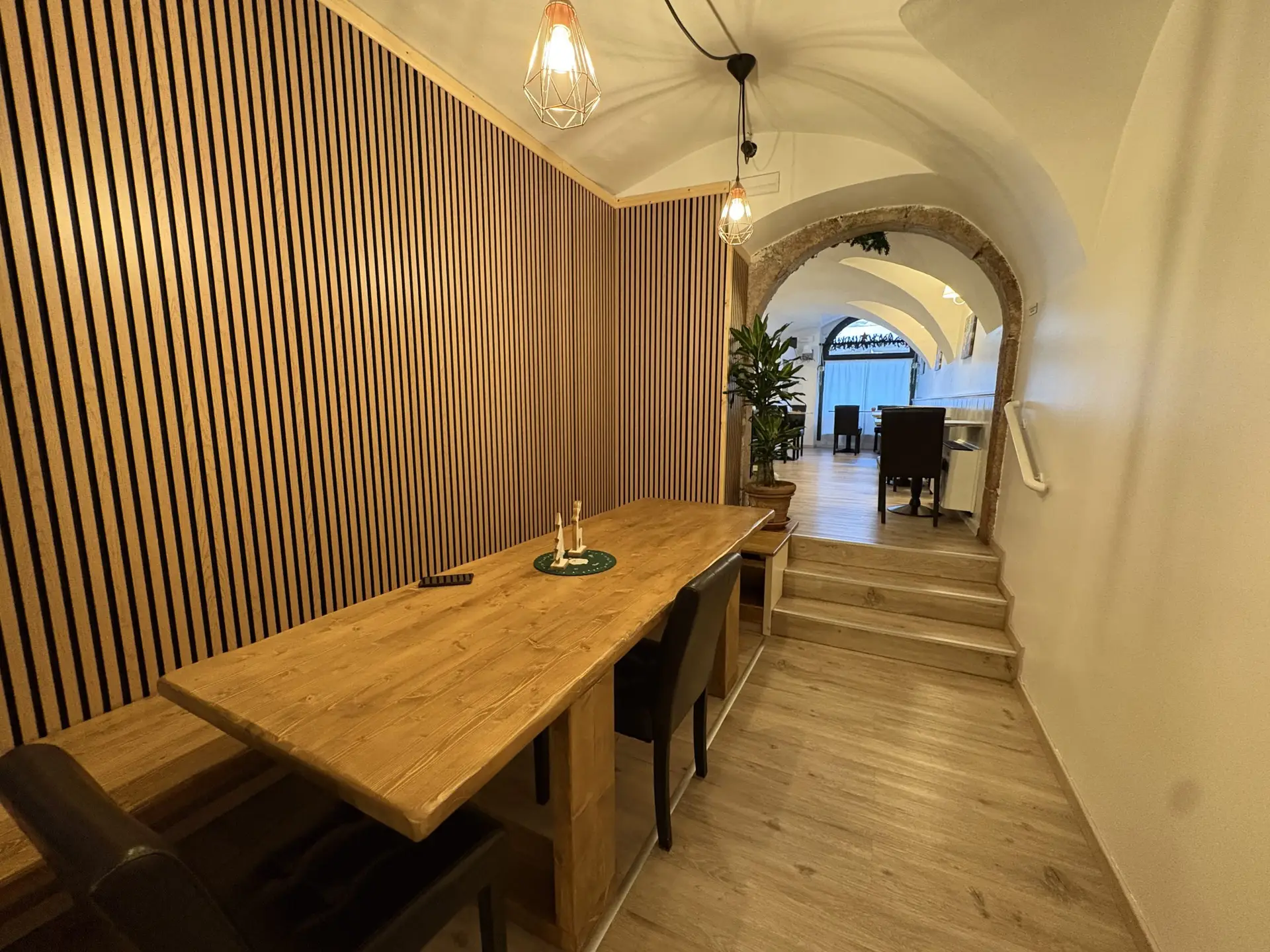 CEDESI RISTORANTE PIZZERIA BAR IN VIA S.S. TRINITA’