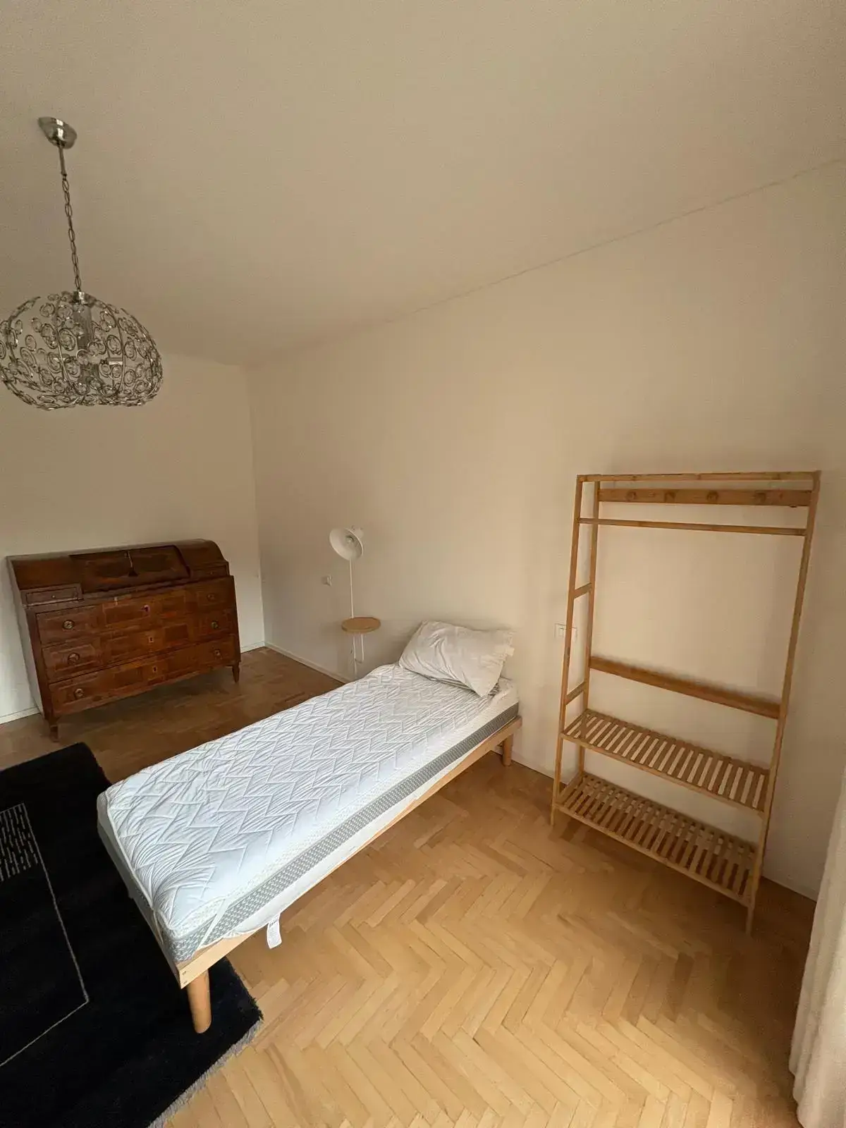 AFFITTASI STANZA SINGOLA PER STUDENTE IN VIA SANTA CROCE